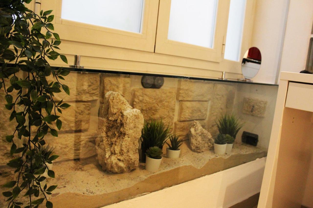Naviglio81 Bed & Breakfast Milan Bagian luar foto